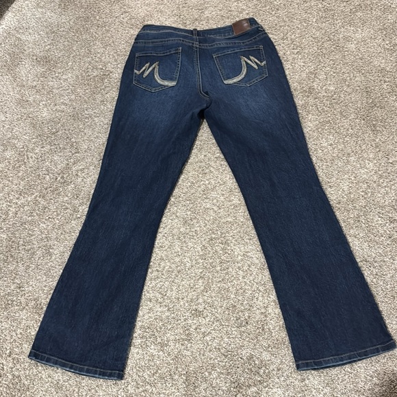 Maurice’s bootcut jeans - Picture 7 of 7